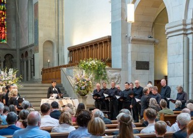 Der Quereinstieg ins Theologiestudium soll den Pfarrmangel in vielen Kirchgemeinden lindern