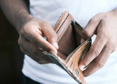Kirchen im Berner Oberland beraten professionell Menschen mit finanziellen Problemen
