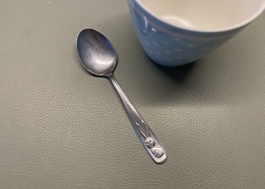 Adventskalender 2025 – Türchen 11: Der Liebling in der Besteckschublade