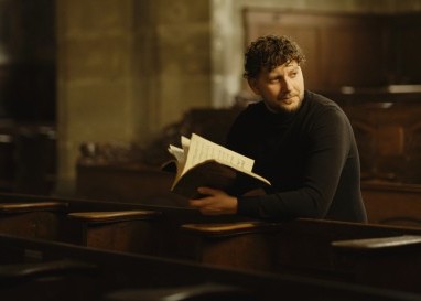 Kirchenmusik sang Joël von Moos als Kind, Jodeln lernte er zufällig kennen. Nun kombiniert er beides