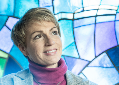 Pfarrerin sieht Kirchen im Ringen um Demokratie in der prophetischen Verantwortung