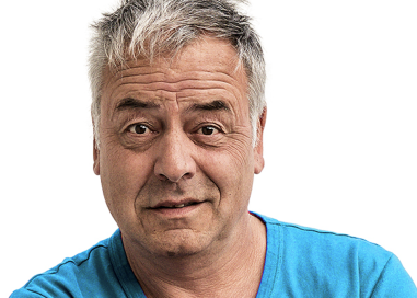 Der Bündner Comedian und Autor Rolf Schmid fühlt sich von seinem Glauben gefestigt und getragen.